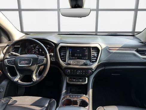 Used 2020 GMC Acadia Denali w/ Denali Ultimate Package AWD/4WD image 17