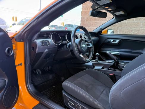 Used 2018 Ford Mustang GT RWD image 37