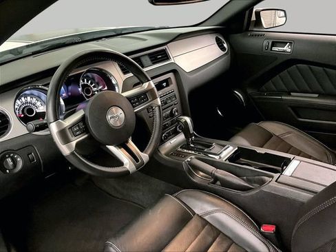 Used 2013 Ford Mustang GT Premium w/ Security Pkg RWD image 12