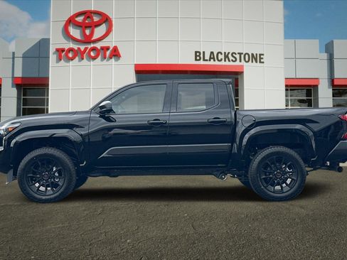 Used 2026 Toyota Tacoma SR AWD/4WD image 6