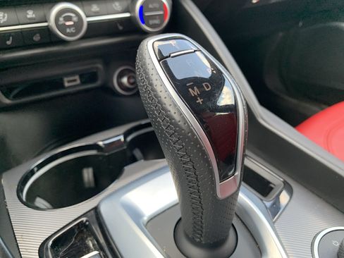Used 2022 Alfa Romeo Giulia Veloce RWD image 35