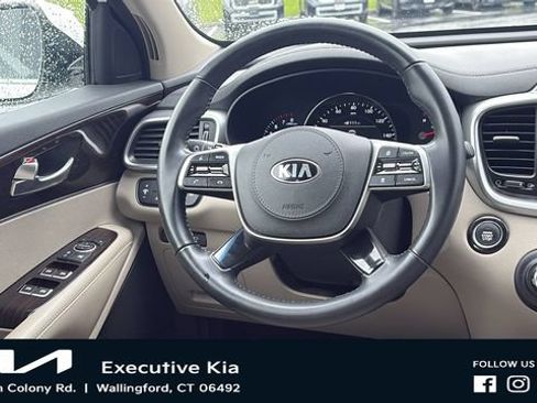 Used 2020 Kia Sorento EX AWD/4WD image 22