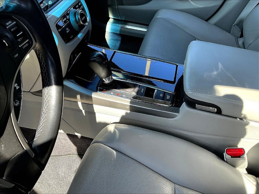 Used 2016 Acura RLX w/ Technology Package FWD image 18