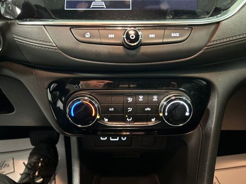 Used 2023 Buick Encore GX Preferred w/ Cold Weather Comfort Package image 19