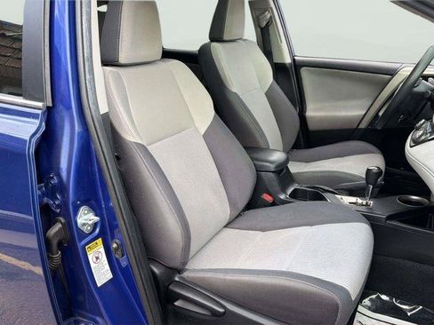 Used 2015 Toyota RAV4 XLE AWD/4WD image 13