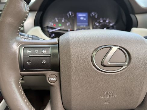 Used 2017 Lexus GX 460 image 20