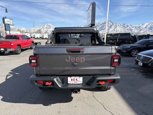 Used 2022 Jeep Gladiator Mojave w/ LED Lighting Group image 4