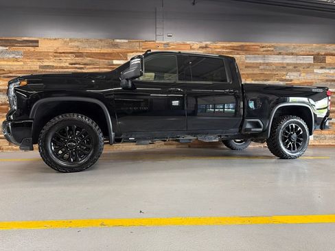 Used 2025 Chevrolet Silverado 3500 LTZ w/ LTZ Plus Package AWD/4WD image 50