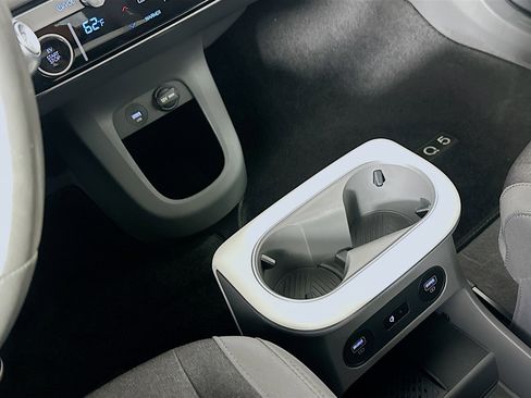 Used 2024 Hyundai Ioniq 5 SEL image 26