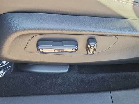 Certified 2026 Honda HR-V EX-L image 13