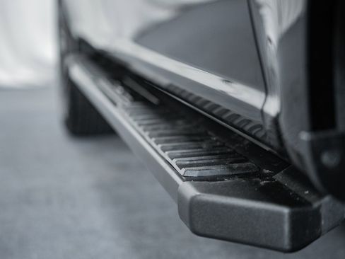 Certified 2023 Ford F150 Lariat w/ Equipment Group 502A High image 21