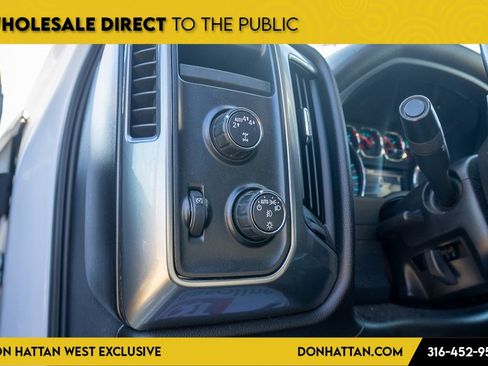 Used 2018 Chevrolet Camaro LT image 14