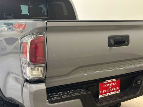 Certified 2020 Toyota Tacoma TRD Off-Road image 7