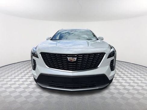 Used 2023 Cadillac XT4 Premium Luxury w/ Technology Package AWD/4WD image 2