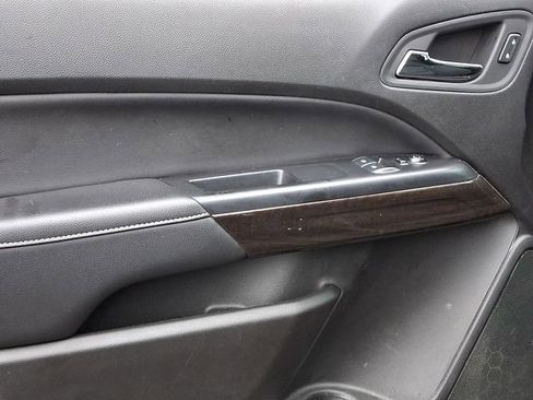 Used 2019 GMC Canyon SLE w/ SLE Convenience Package image 16