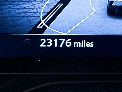 Used 2024 Nissan Pathfinder Platinum w/ Cargo Package image 36