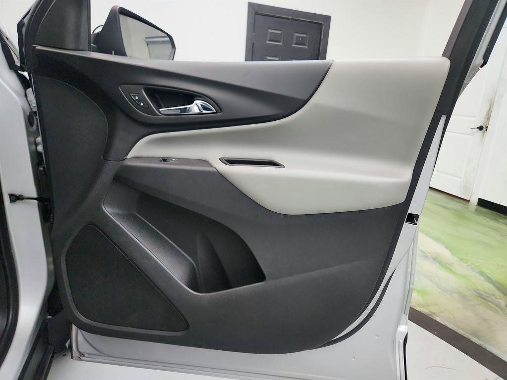 Used 2020 Chevrolet Equinox LS w/ LPO, Floor Liner Package FWD image 24