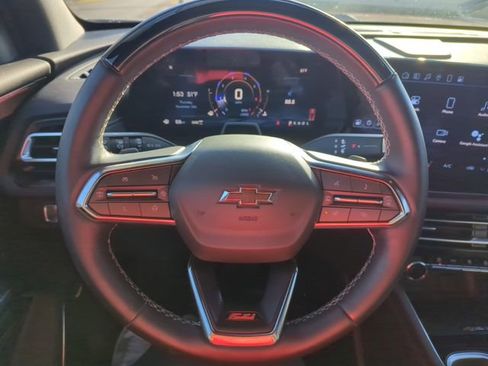 Used 2024 Chevrolet Traverse Z71 w/ Enhanced Driving Package image 17