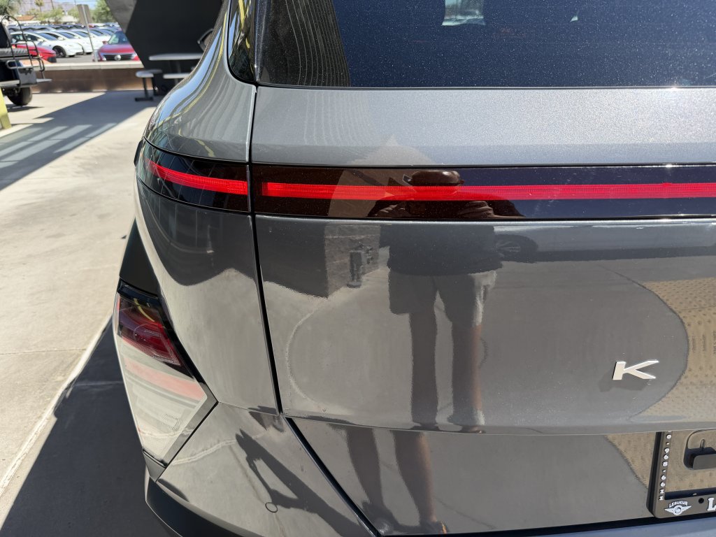 Used 2025 Hyundai Kona Limited FWD image 14