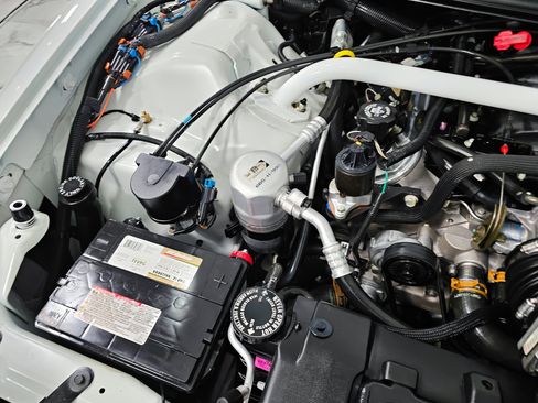 Used 2000 Chevrolet Camaro Z28 w/ SS Performance/Appearance Pkg image 17