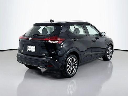 Used 2023 Nissan Kicks SV FWD image 5