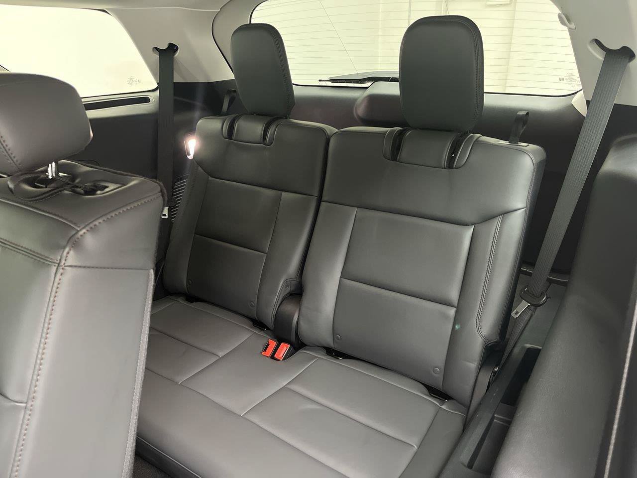 Used 2026 Ford Explorer Active w/ Active Comfort Package AWD/4WD image 13
