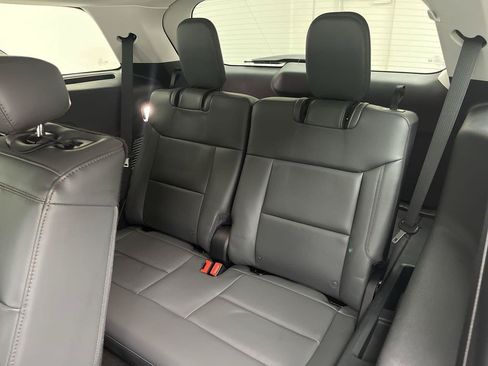 Used 2026 Ford Explorer Active w/ Active Comfort Package AWD/4WD image 13