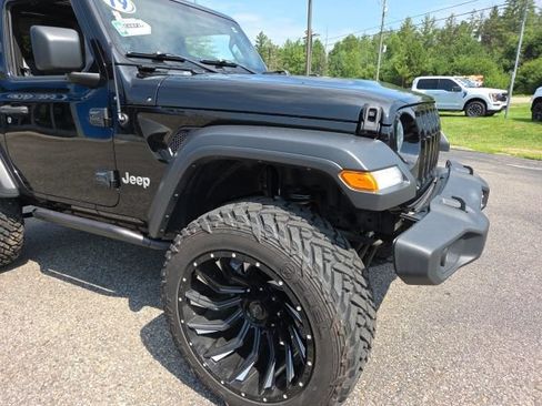 Used 2019 Jeep Wrangler Sport w/ Quick Order Package 23S AWD/4WD image 28