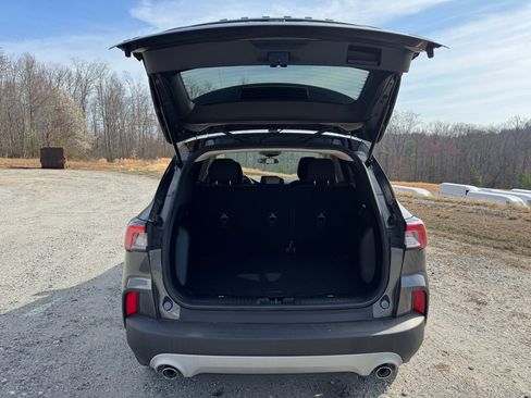 Used 2020 Ford Escape SE image 7