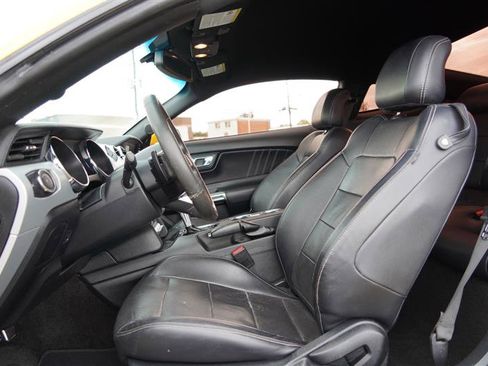 Used 2015 Ford Mustang GT Premium image 38