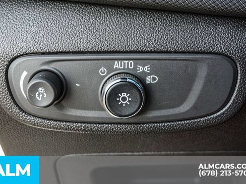 Used 2025 Chevrolet TrailBlazer LT AWD/4WD image 44