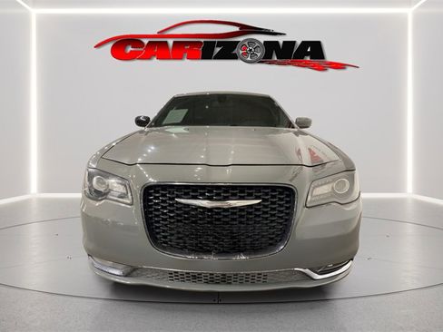 Used 2019 Chrysler 300 S image 8