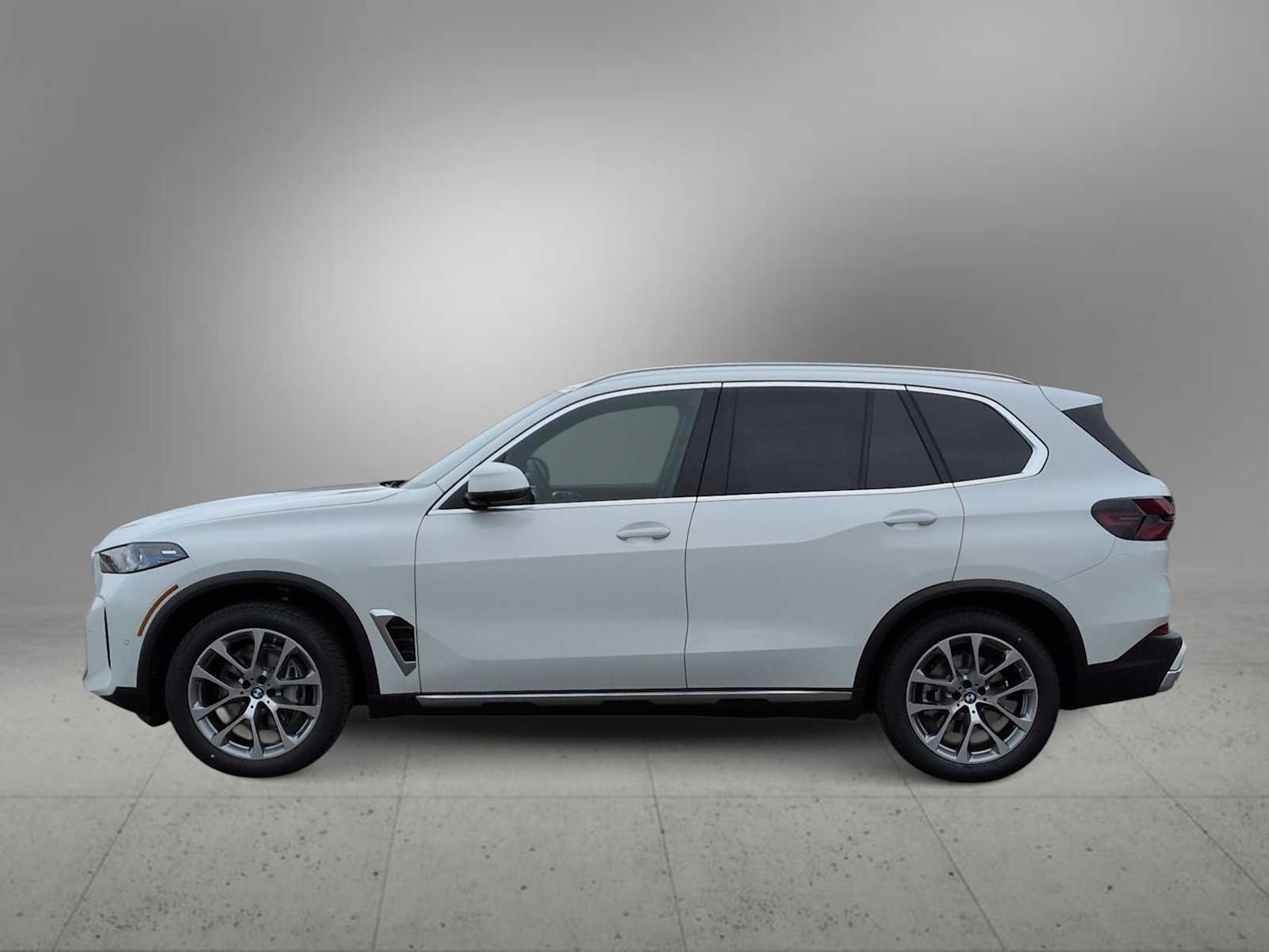 Used 2026 BMW X5 xDrive40i w/ Premium Package AWD/4WD image 5