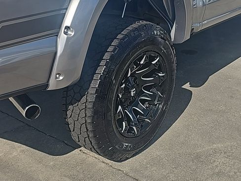 Used 2020 Ford F150 XLT w/ Equipment Group 302A Luxury image 8