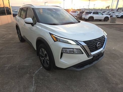 Used 2023 Nissan Rogue SV w/ SV Premium B Package AWD/4WD image 5