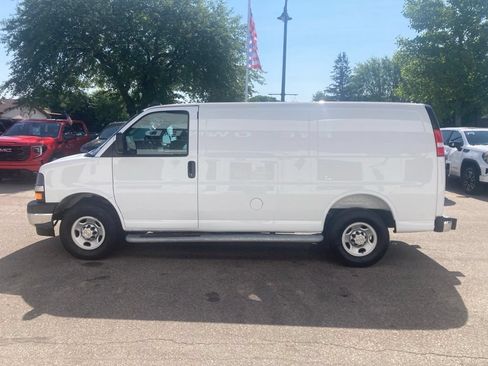 Certified 2025 Chevrolet Express 2500 w/ Driver Convenience Package RWD image 8