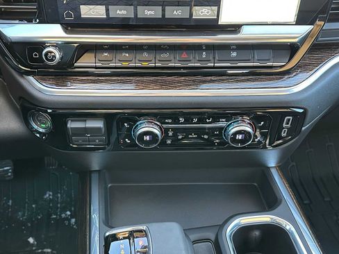 New 2026 GMC Sierra 1500 Elevation w/ Elevation Premium Package AWD/4WD image 27