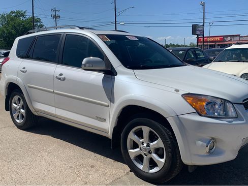 Used 2010 Toyota RAV4 Limited image 3