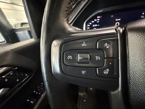 Used 2024 GMC Sierra 2500 AT4 w/ AT4 Premium Plus Package AWD/4WD image 17
