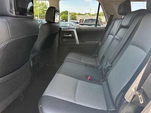 Used 2019 Toyota 4Runner SR5 Premium AWD/4WD image 16
