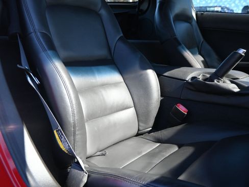 Used 2006 Chevrolet Corvette Coupe w/ Performance Package image 26