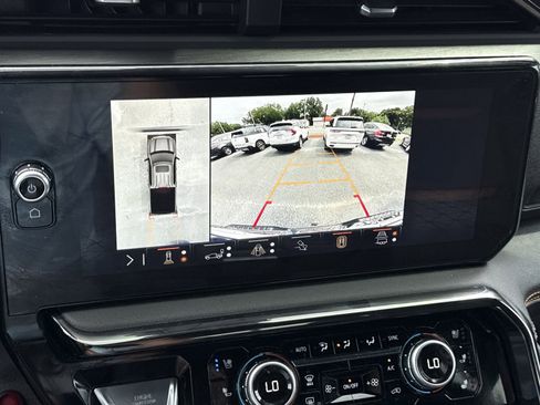 Used 2024 GMC Sierra 1500 AT4 w/ Technology Package AWD/4WD image 26