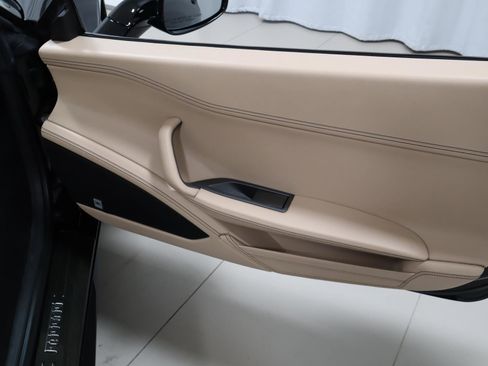 Used 2015 Ferrari 458 Spider image 26