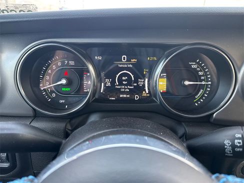 Used 2023 Jeep Wrangler Unlimited Rubicon 4xe image 21