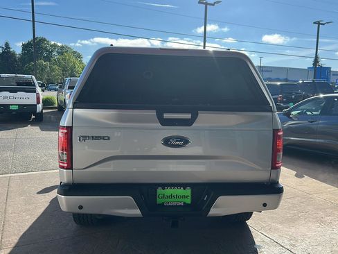 Used 2017 Ford F150 XLT w/ Equipment Group 302A Luxury AWD/4WD image 5