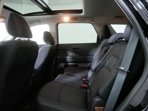 Used 2024 Nissan Pathfinder SV AWD/4WD image 20