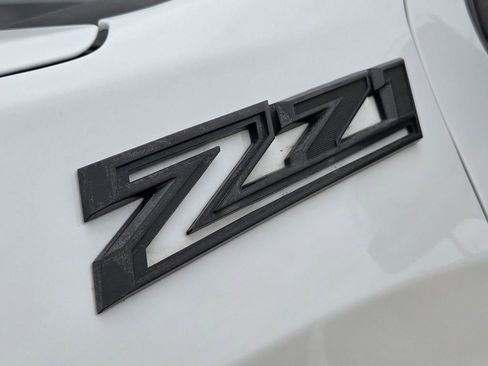 Used 2024 Chevrolet Silverado 1500 LT AWD/4WD image 33