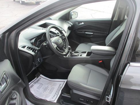 Used 2017 Ford Escape SE image 13
