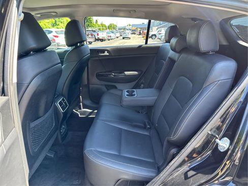 Used 2018 Kia Sportage EX w/ Option Group 040 AWD/4WD image 10