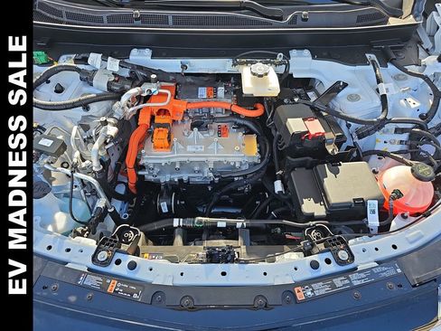 New 2025 Chevrolet Blazer EV LT w/ Midnight/Sport Edition image 32